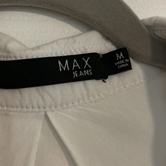 White button down top! - Picture 2 of 2